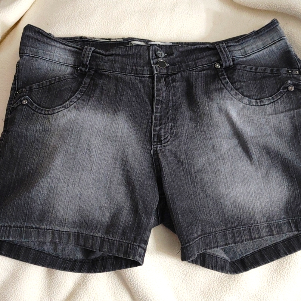 Dek's dark gray stone washed shorts size 52